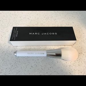 Marc Jacobs Makeup - Marc Jacobs The Bronze - Bronzer Brush No. 12 Marc Jacobs Makeup - Marc Jacobs The Bronze - Bronzer Brush No. 12